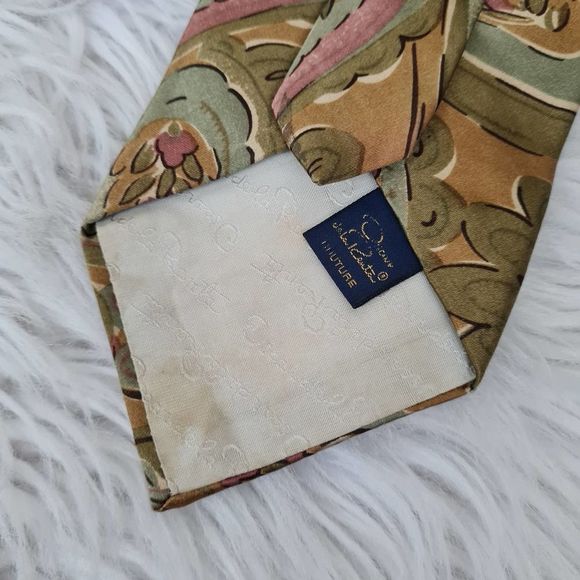 Oscar De La Renta Mens Neck Tie Paisley Floral - Picture 4 of 4